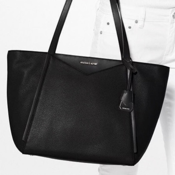 Michael Kors Elegant Black Tote - Picture 1 of 5